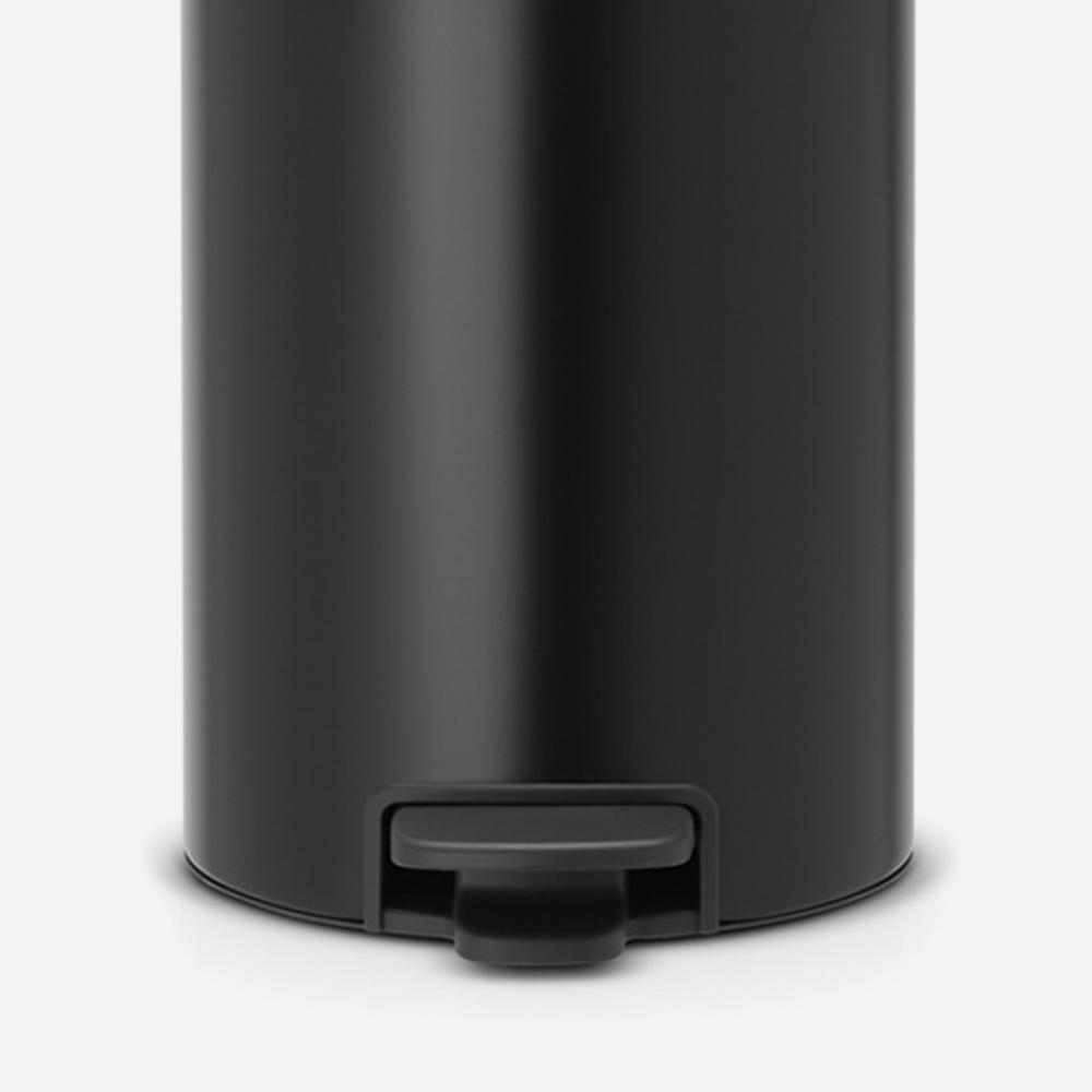 BRABANTIA 12L Pedal Bin NewIcon Plastic Inner Bucket - Matt Black