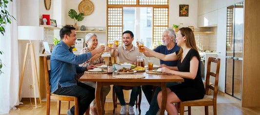 Host Noche Buena Small Family